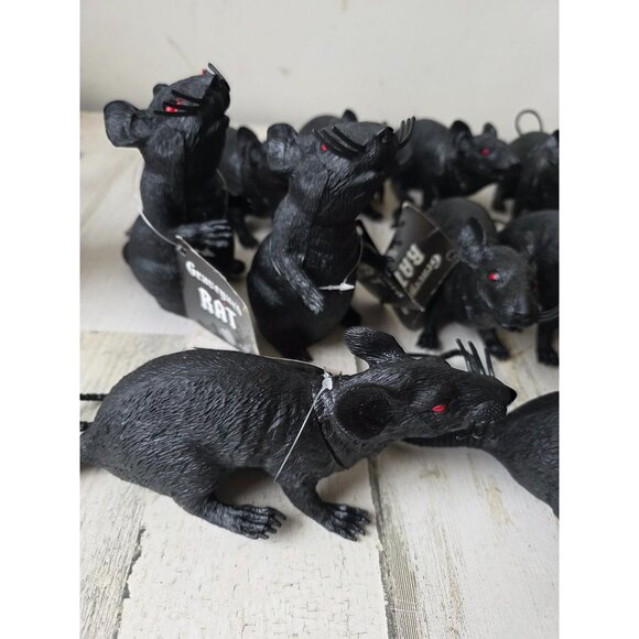 Greenbrier graveyard rat squeak Halloween mouse set lot huge prop decor lifelike - Picture 2 of 11